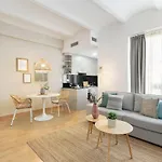 Click&flat Sugranyes Apartman *